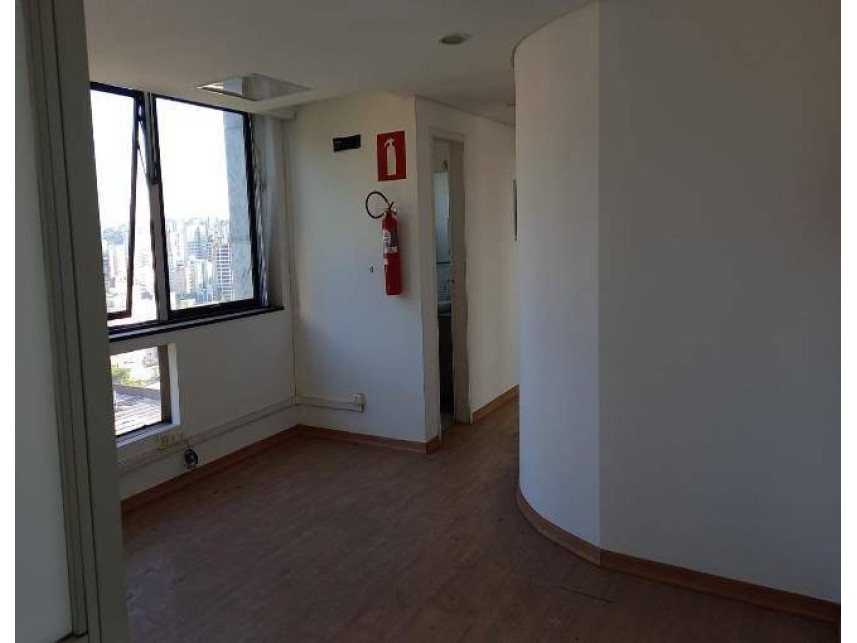 Sala Comercial à venda em leilão — foto 5