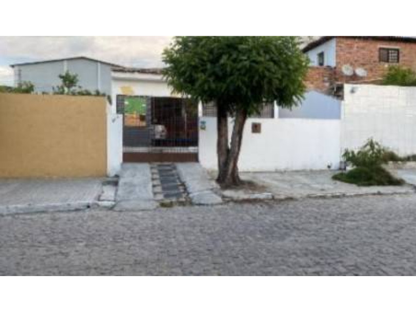 Casa à venda em leilão — foto 2