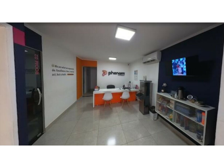 Prédio Comercial à venda em leilão — foto 2